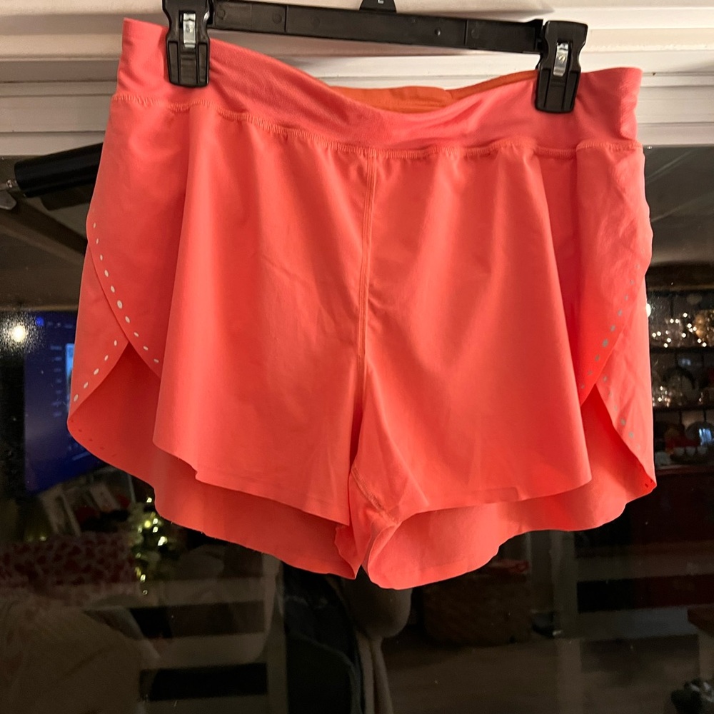 Lululemon fast and free shorts